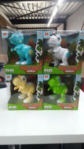 DINOSAURUS OP ST.-BATTERIJEN GELUID 19X8 CM 4SOORTEN WORD WILLEKEURIG VERZONDEN